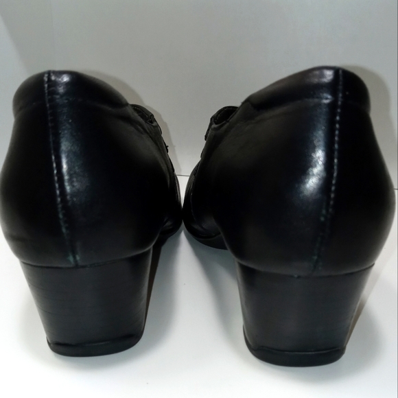 Clarks Active Air Black Leather Heeled Loafers 8M - Picture 3 of 6